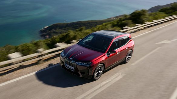 autonomia de hasta 435 km del bmw ix